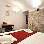 Sea Front - Welcoming Room In Mergellina