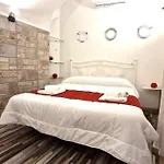 Sea Front - Welcoming Room In Mergellina