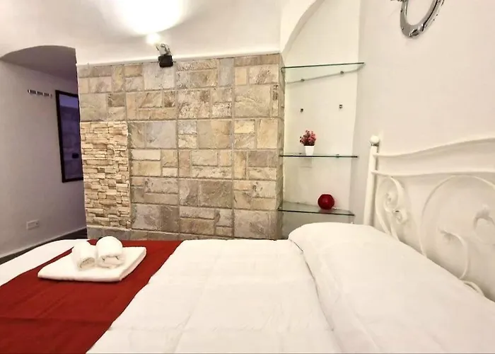 Sea Front - Welcoming Room In Mergellina